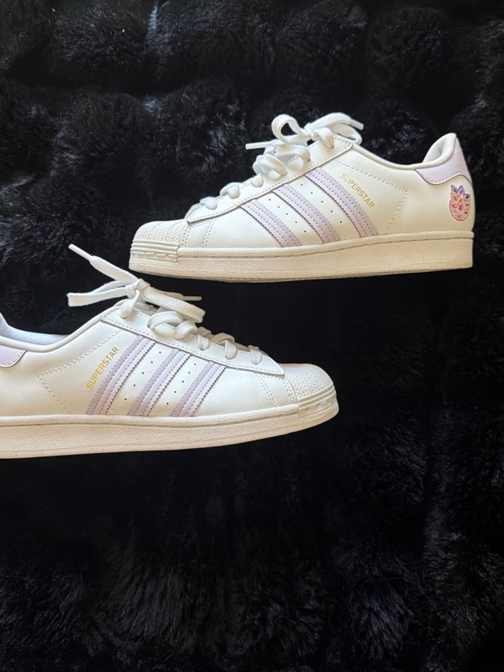Adidas Superstar Sneakers 🤍🩷